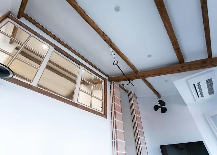 Atico Con Terraza Y Vistas Al Mar.