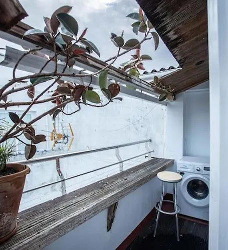 Atico Con Terraza Y Vistas Al Mar. *